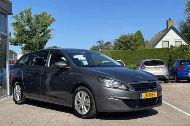 Peugeot 308 (2016) thumbnail 3