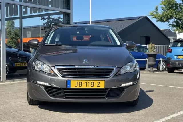 Peugeot 308 (2016) thumbnail 4