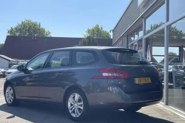 Peugeot 308 (2016) thumbnail 5