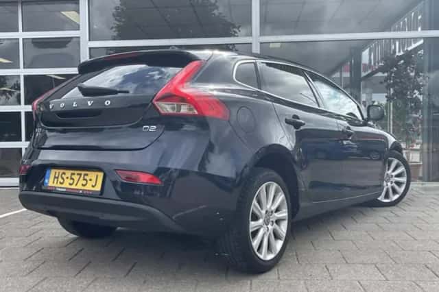 Volvo V40 (2015) thumbnail 6
