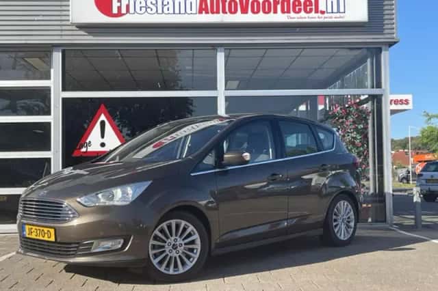 Ford C-Max (2016) thumbnail 1