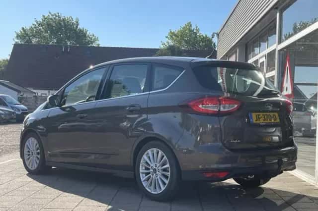 Ford C-Max (2016) thumbnail 3