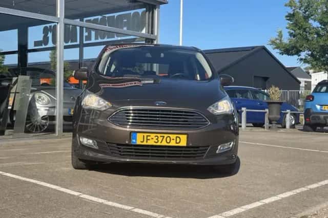 Ford C-Max (2016) thumbnail 5