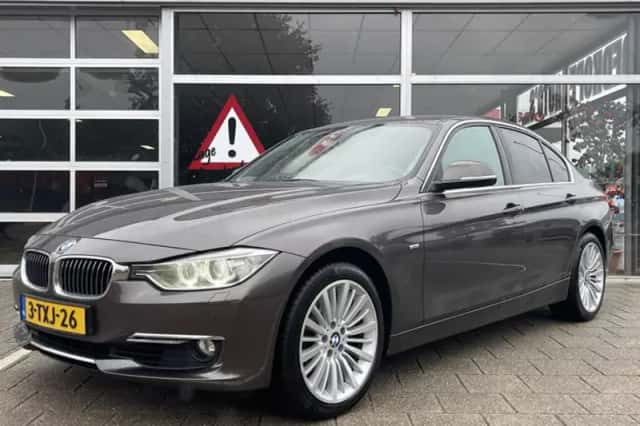 BMW 3-Serie (2014) thumbnail 2