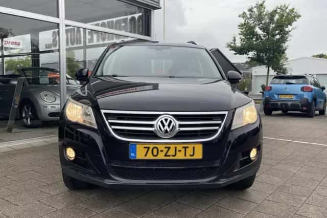 Volkswagen Tiguan (2008) thumbnail 5