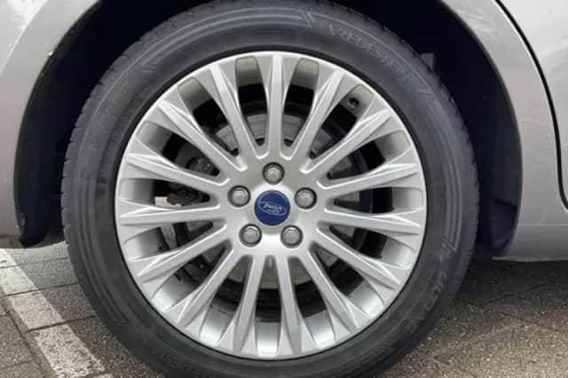 Ford Mondeo (2014) thumbnail 5
