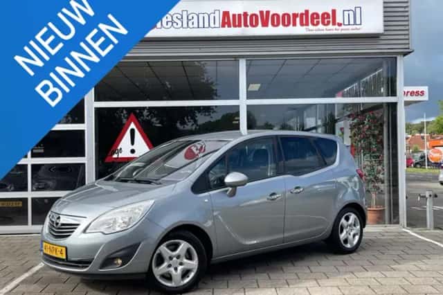 Opel Meriva (2010) thumbnail 1
