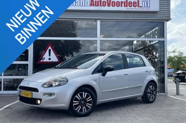 Fiat Punto (2012) thumbnail 1