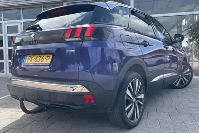 Peugeot 3008 (2017) thumbnail 6