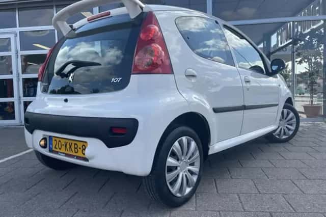 Peugeot 107 (2010) thumbnail 6