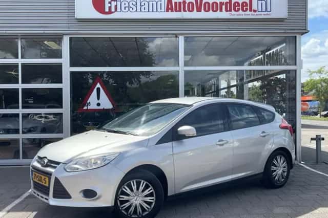 Ford Focus (2011) thumbnail 1