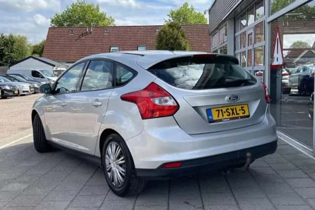 Ford Focus (2011) thumbnail 5