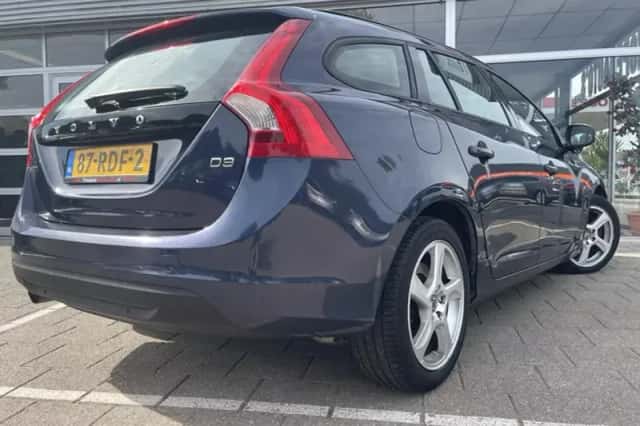 Volvo V60 (2011) thumbnail 6