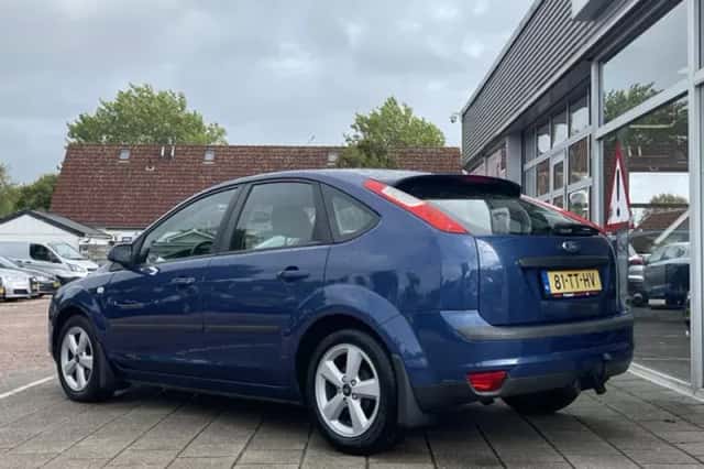 Ford Focus (2007) thumbnail 3