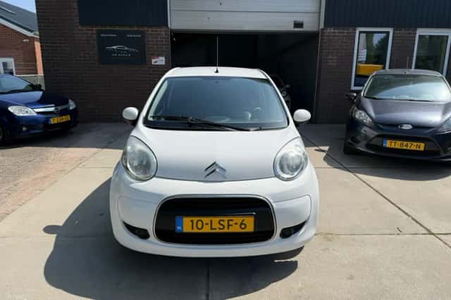 Citroën C1 (2010) thumbnail 2