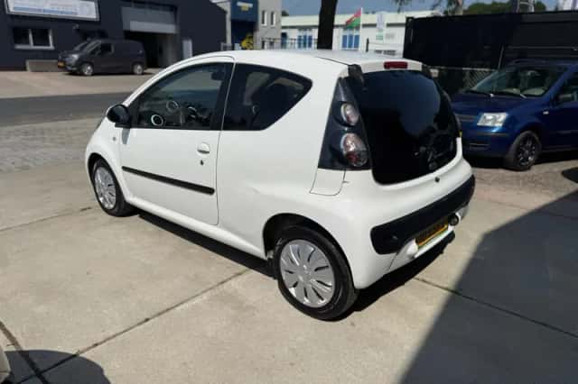 Citroën C1 (2010) thumbnail 4