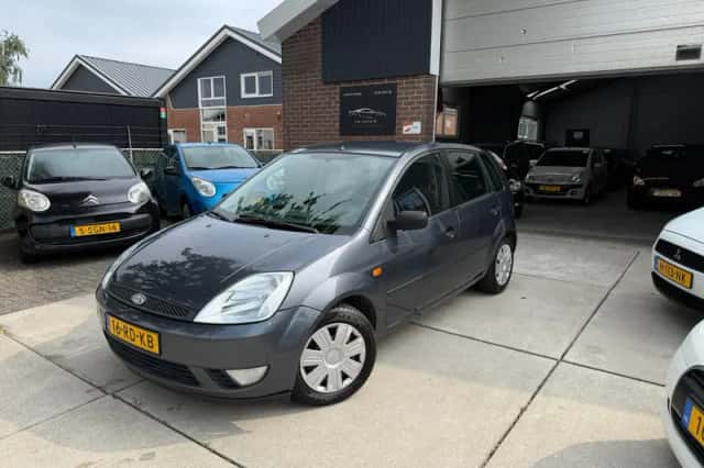 Ford Fiesta (2005) thumbnail 1