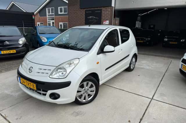 Nissan Pixo (2012) thumbnail 1