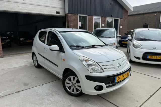 Nissan Pixo (2012) thumbnail 3