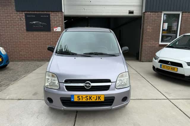 Opel Agila (2006) thumbnail 2