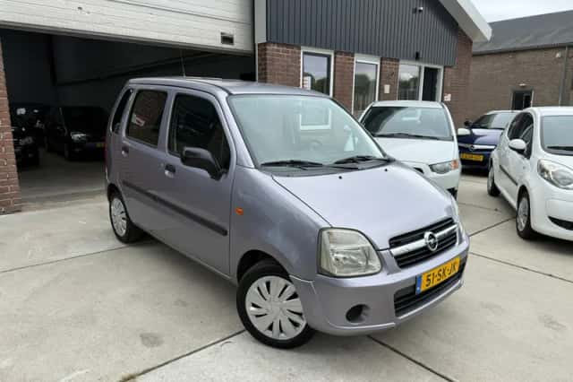 Opel Agila (2006) thumbnail 3