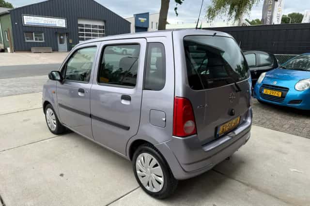 Opel Agila (2006) thumbnail 4