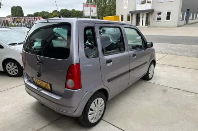 Opel Agila (2006) thumbnail 6