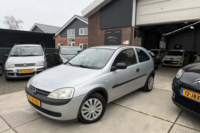 Opel Corsa (2002) thumbnail 1