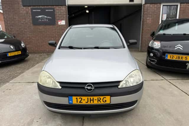 Opel Corsa (2002) thumbnail 2