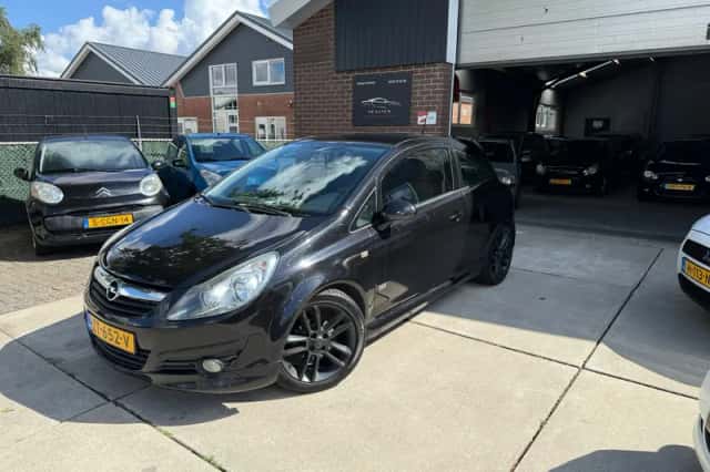 Opel Corsa (2008) thumbnail 1