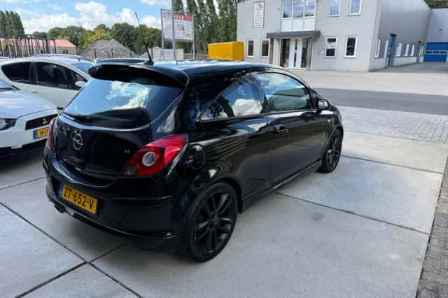 Opel Corsa (2008) thumbnail 6