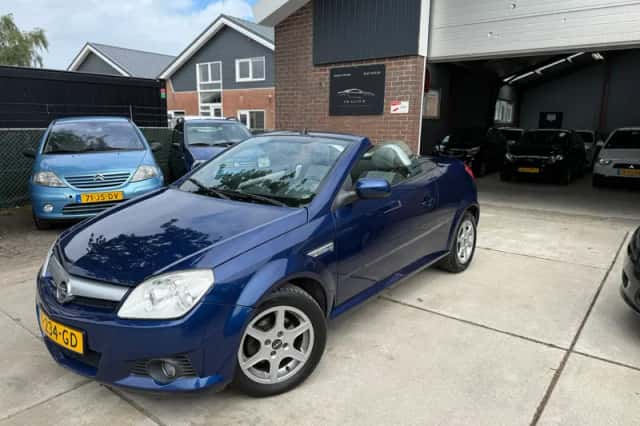 Opel Tigra TwinTop (2005) thumbnail 1