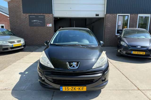 Peugeot 207 (2008) thumbnail 2