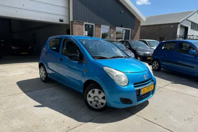 Suzuki Alto (2009) thumbnail 3
