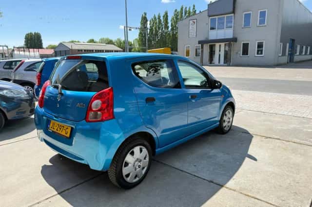 Suzuki Alto (2009) thumbnail 5
