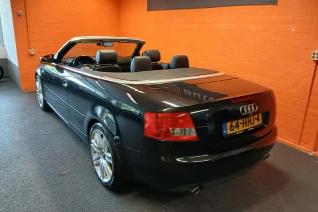 Audi A4 (2003) thumbnail 6
