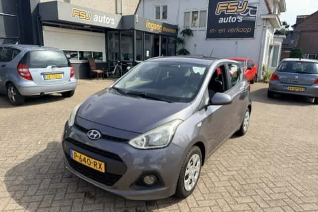 Hyundai i10 (2015) thumbnail 1