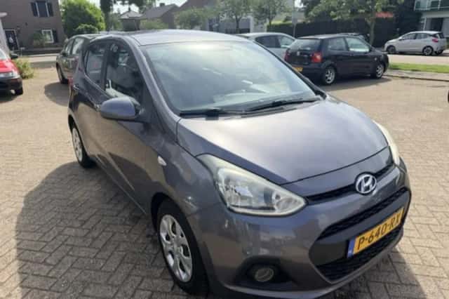 Hyundai i10 (2015) thumbnail 4
