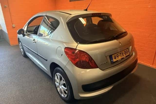 Peugeot 207 (2007) thumbnail 3