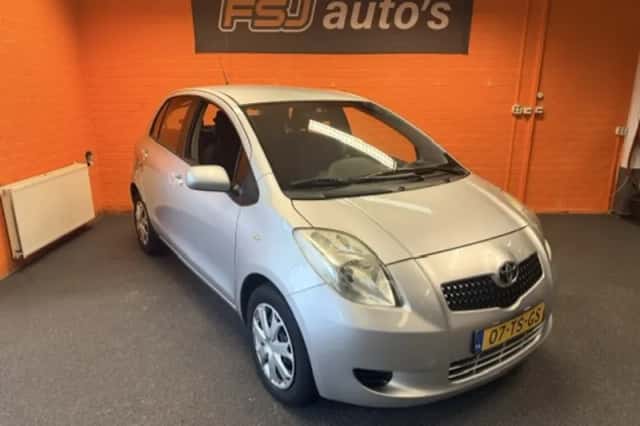 Toyota Yaris (2007) thumbnail 5