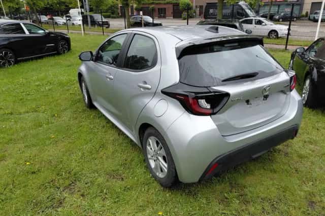 Mazda 2 Hybrid (2025) thumbnail 4