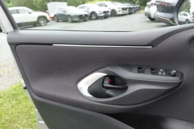 Mazda 2 Hybrid (2025) thumbnail 6