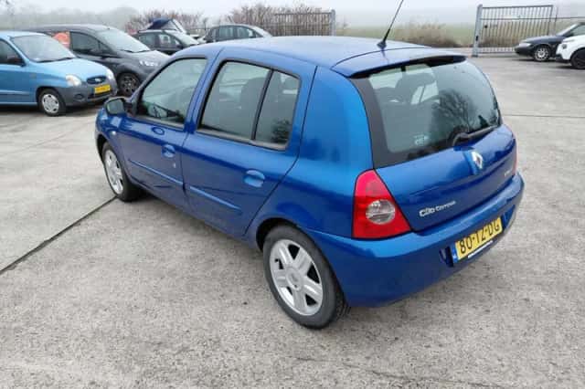 Renault Clio (2007) thumbnail 4