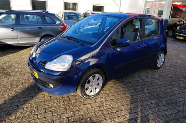 Renault Modus (2009) thumbnail 1