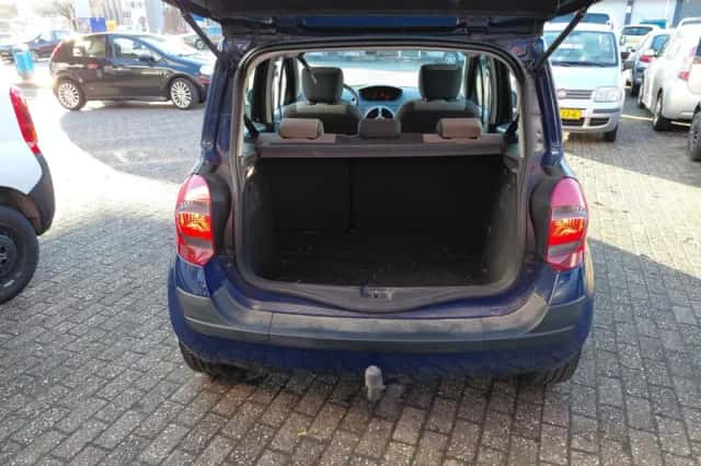 Renault Modus (2009) thumbnail 5