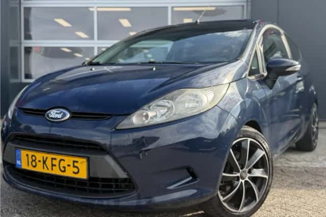 Ford Fiesta (2009) thumbnail 1
