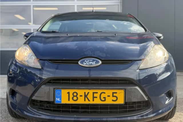 Ford Fiesta (2009) thumbnail 4