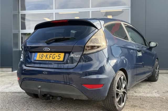 Ford Fiesta (2009) thumbnail 6