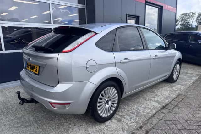 Ford Focus (2010) thumbnail 6
