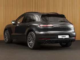 Porsche Macan (2020) thumbnail 4